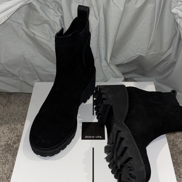 Dolce Vita Shoes - Dolce Vita Huey H2O Onyx Suede Pull On Chunky Platform Ankle Boots 6.5